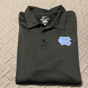 Men’s XL Nike Carolina Golf Shirt